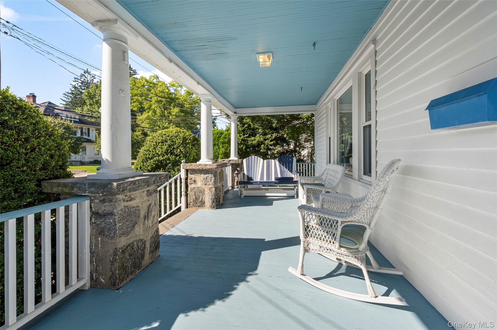 Photo 4 of this property