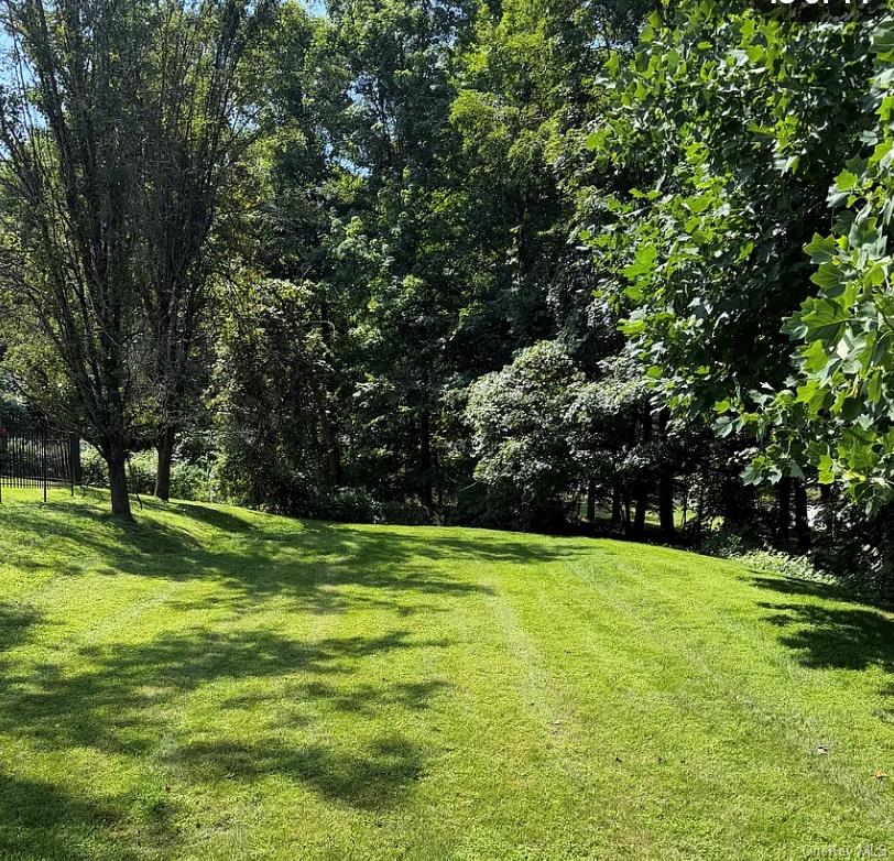 Photo 4 of this property