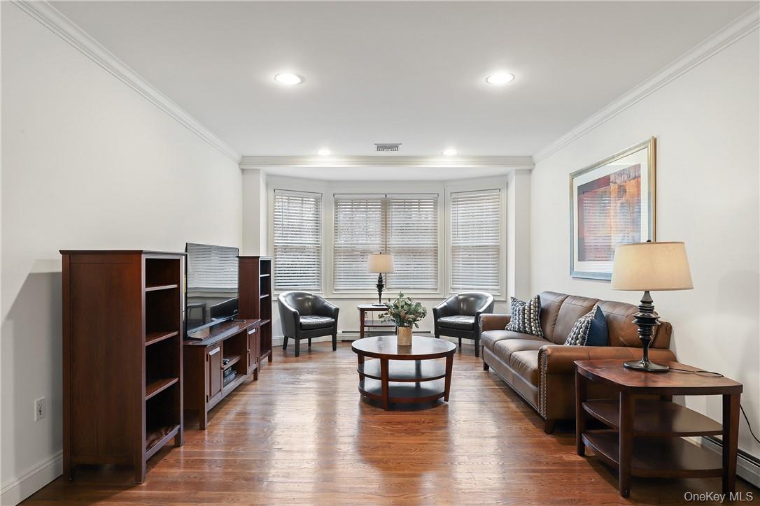Photo 4 of this property