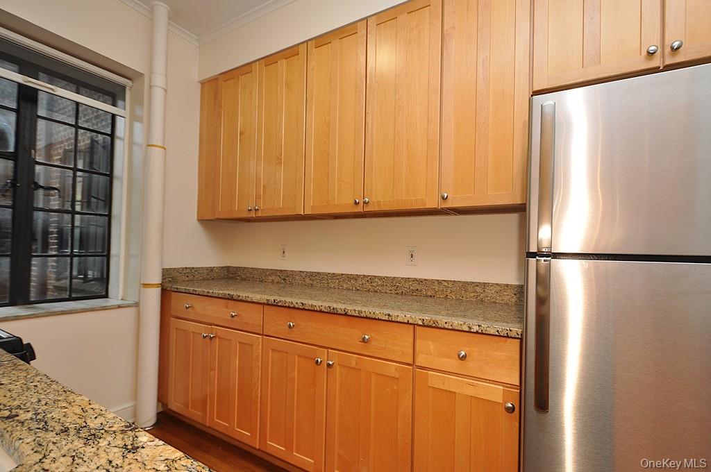 Photo 6 of this property