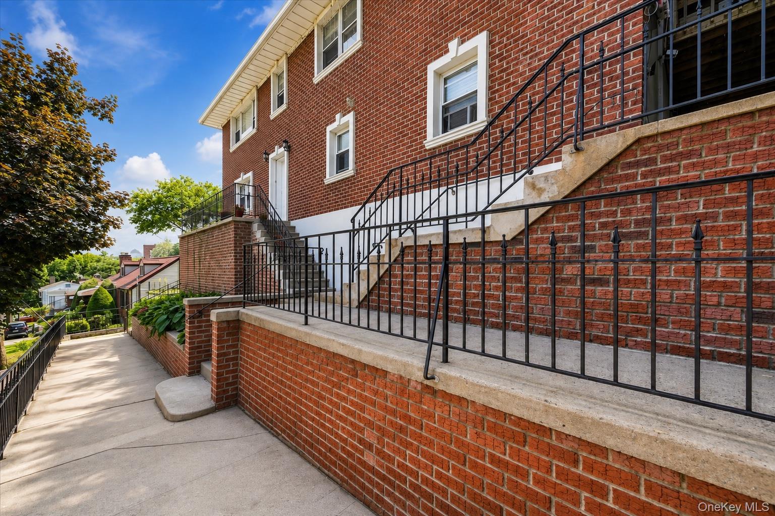 Photo 3 of this property