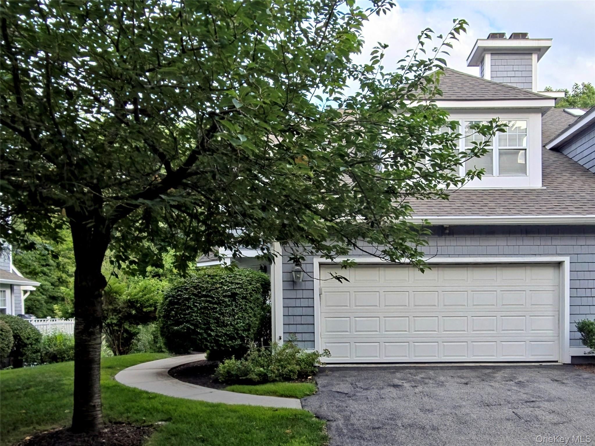 Photo 4 of this property