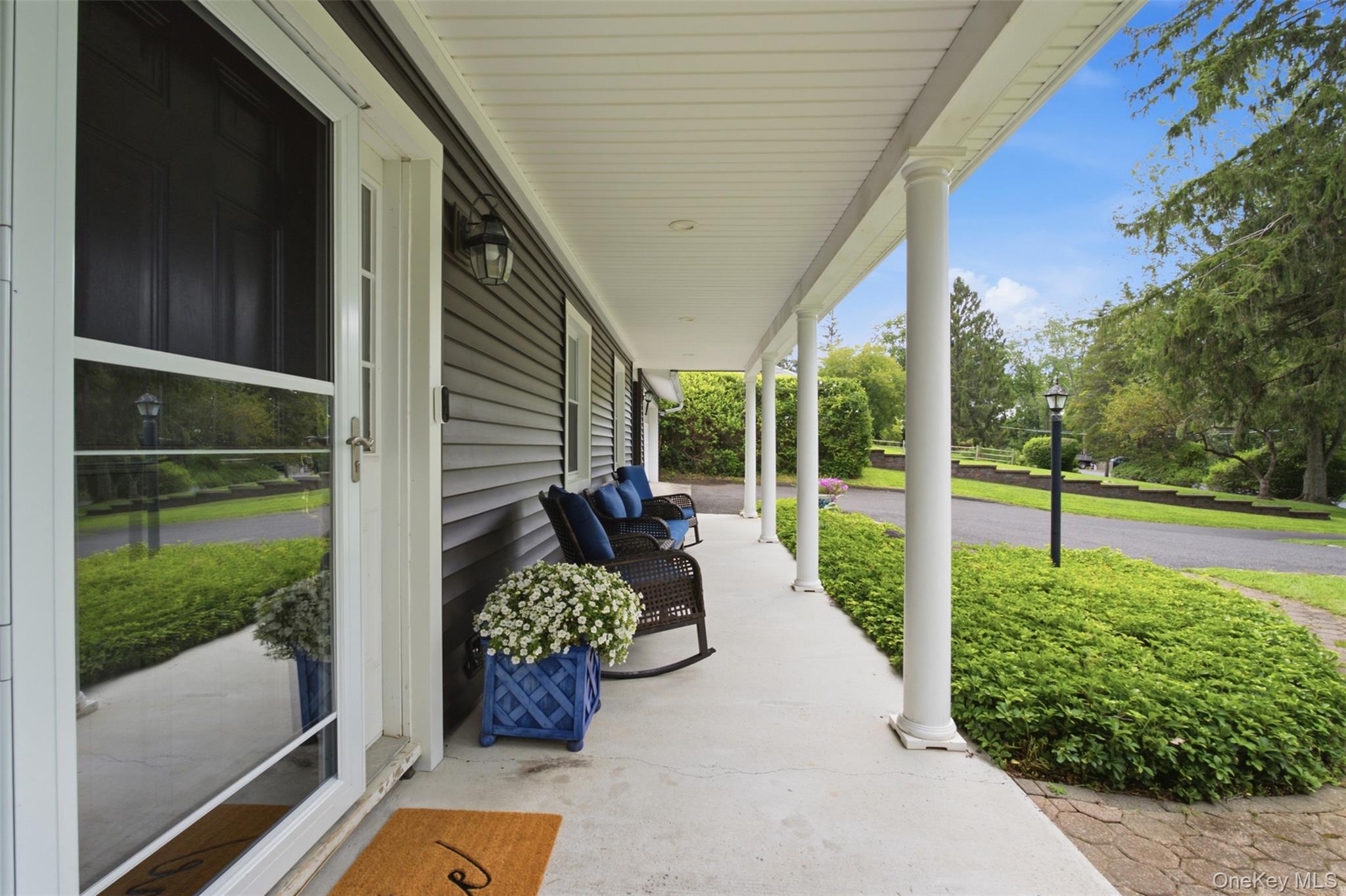 Photo 4 of this property