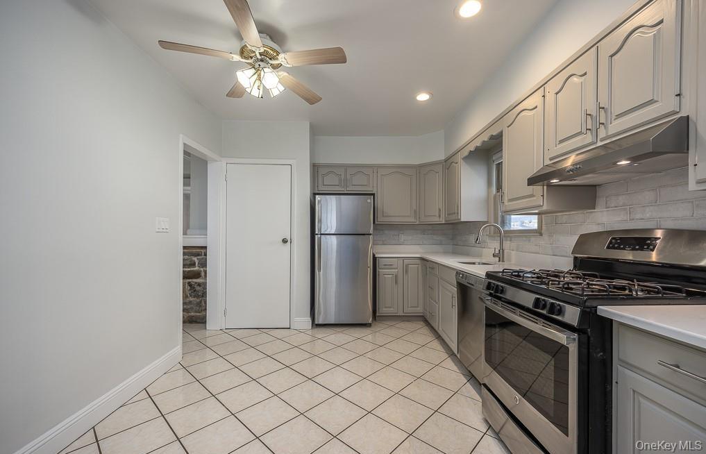 Photo 5 of this property