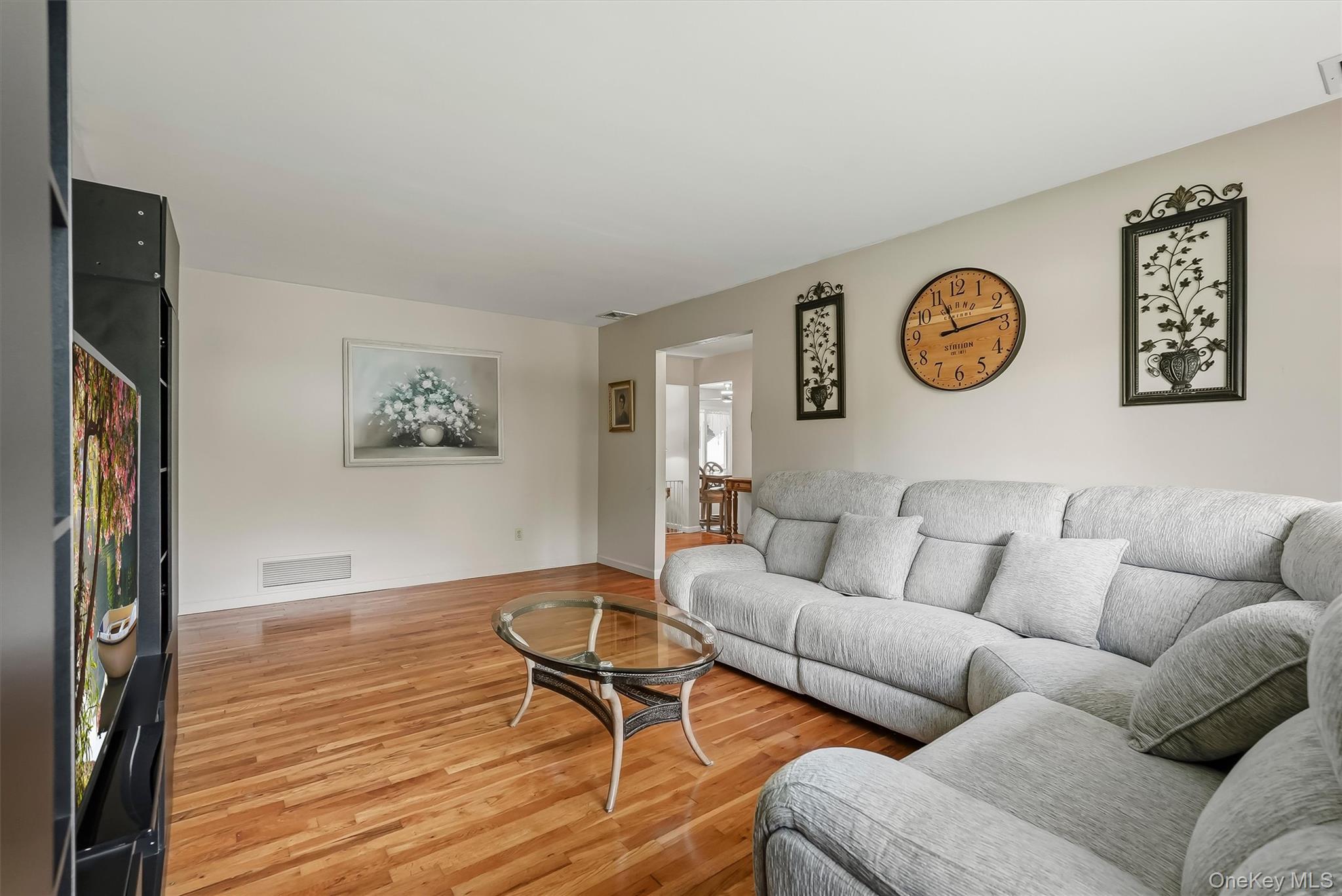 Photo 9 of this property