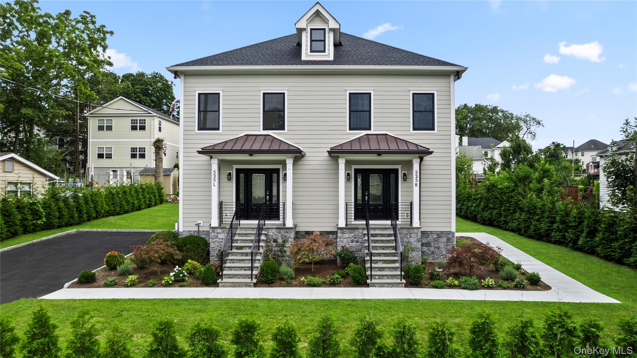 Be the first to live in brand new, unique, state-of-the-art Duplex "L"...