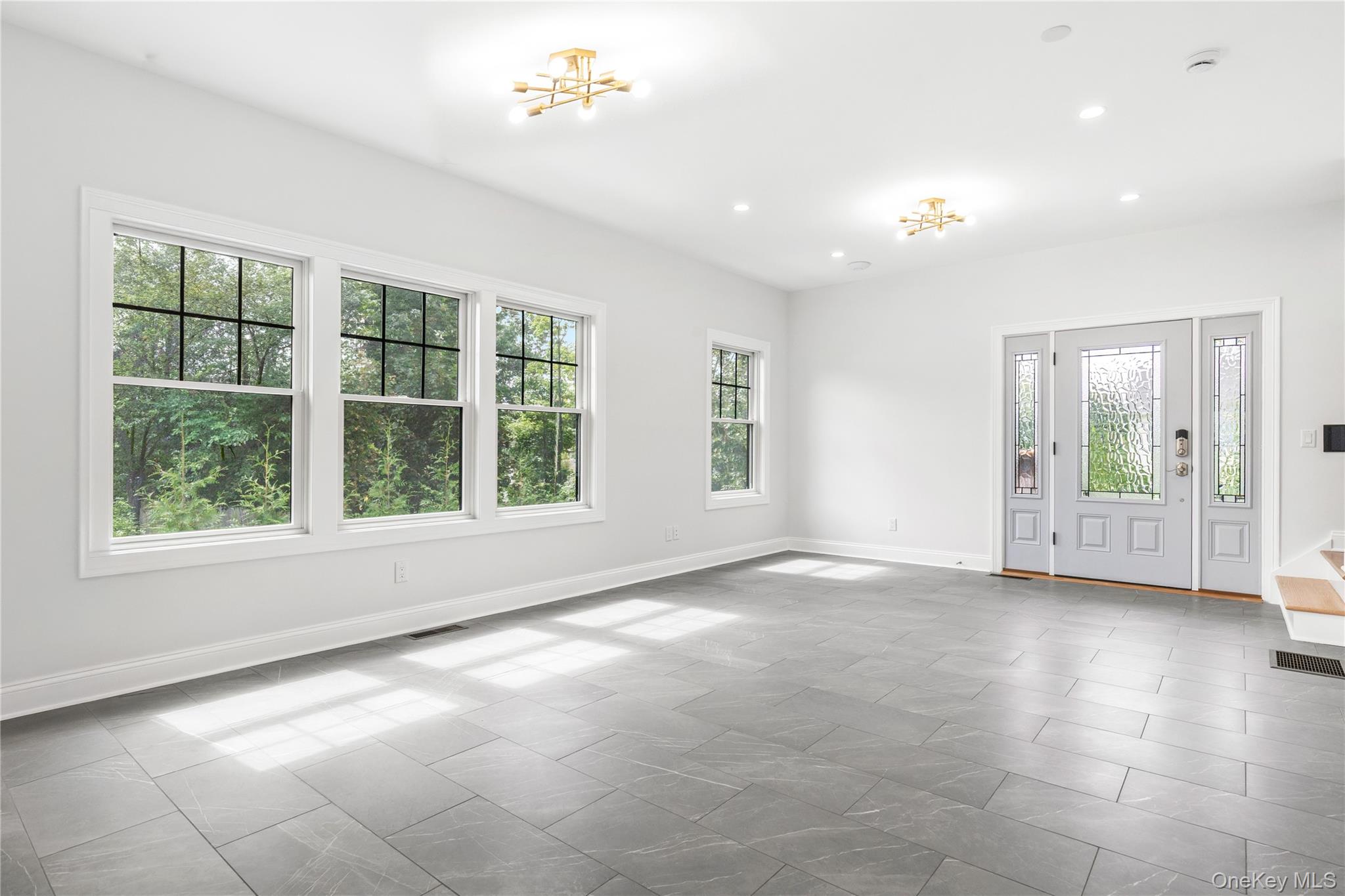 Photo 4 of this property