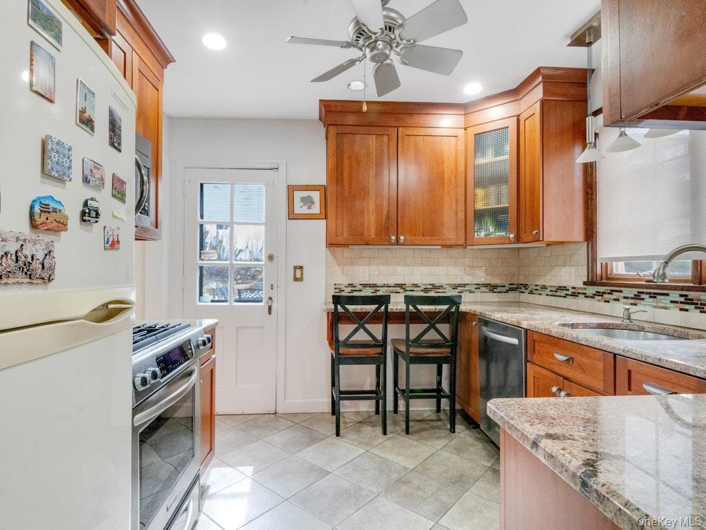 Photo 11 of this property