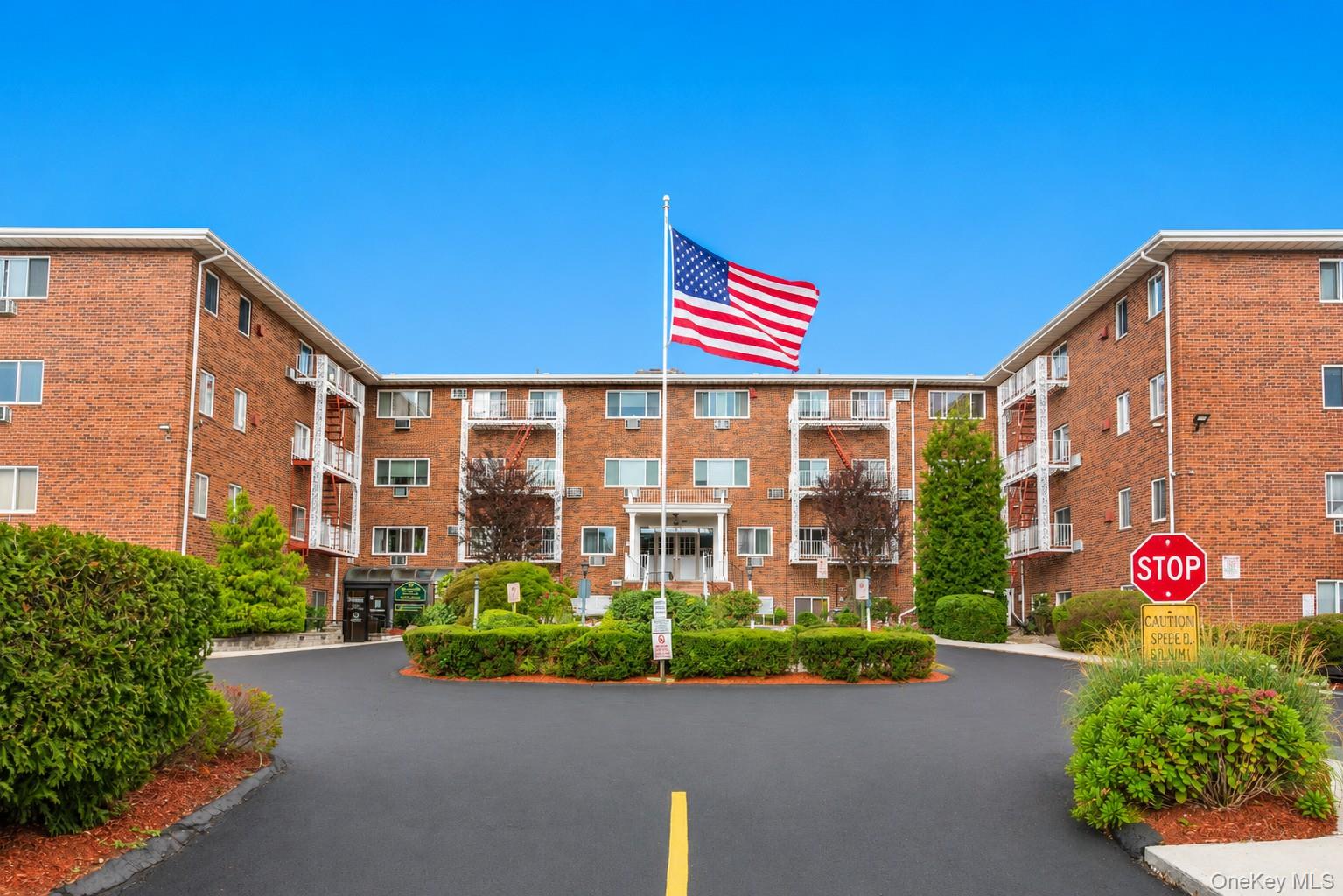 Welcome to the desirable Peldale complex located at 838 Pelhamdale Ave...