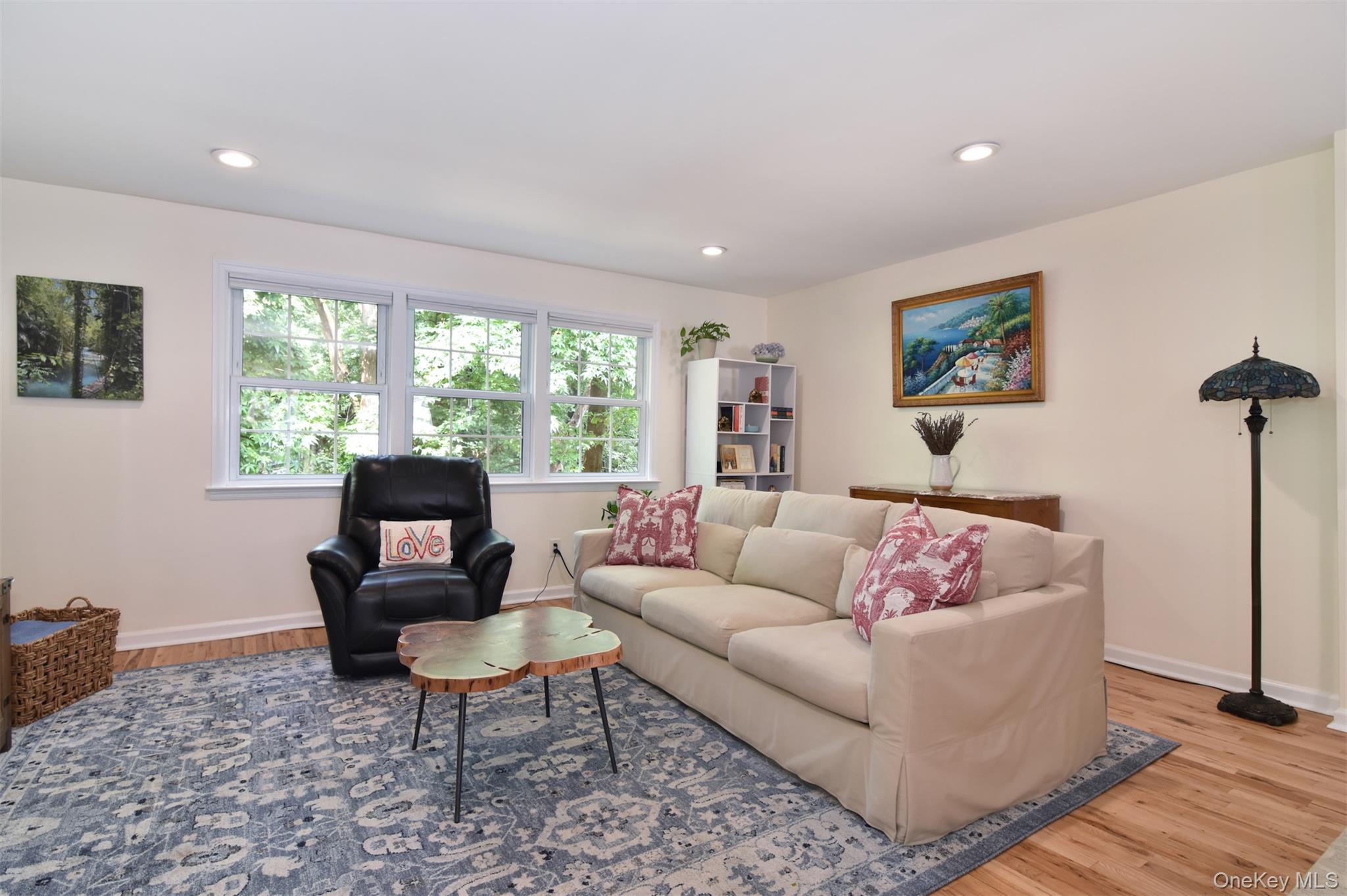 Photo 4 of this property