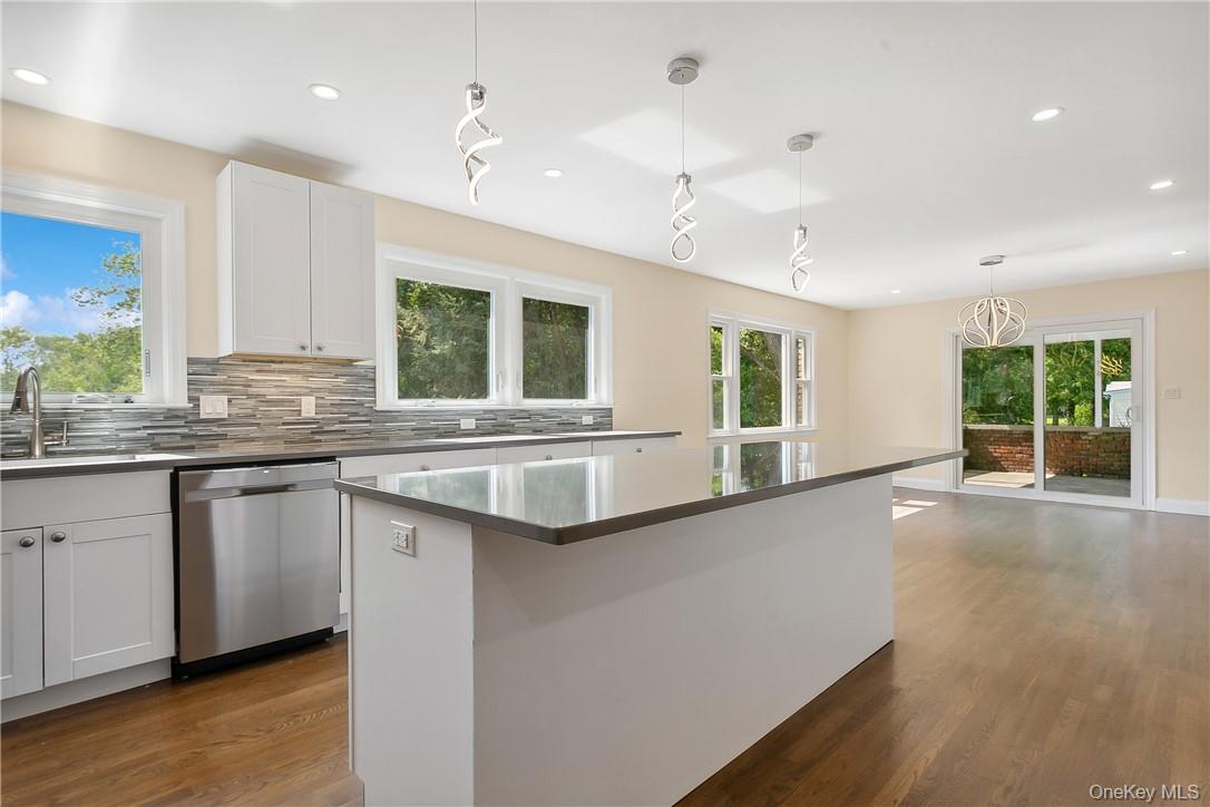 Photo 4 of this property