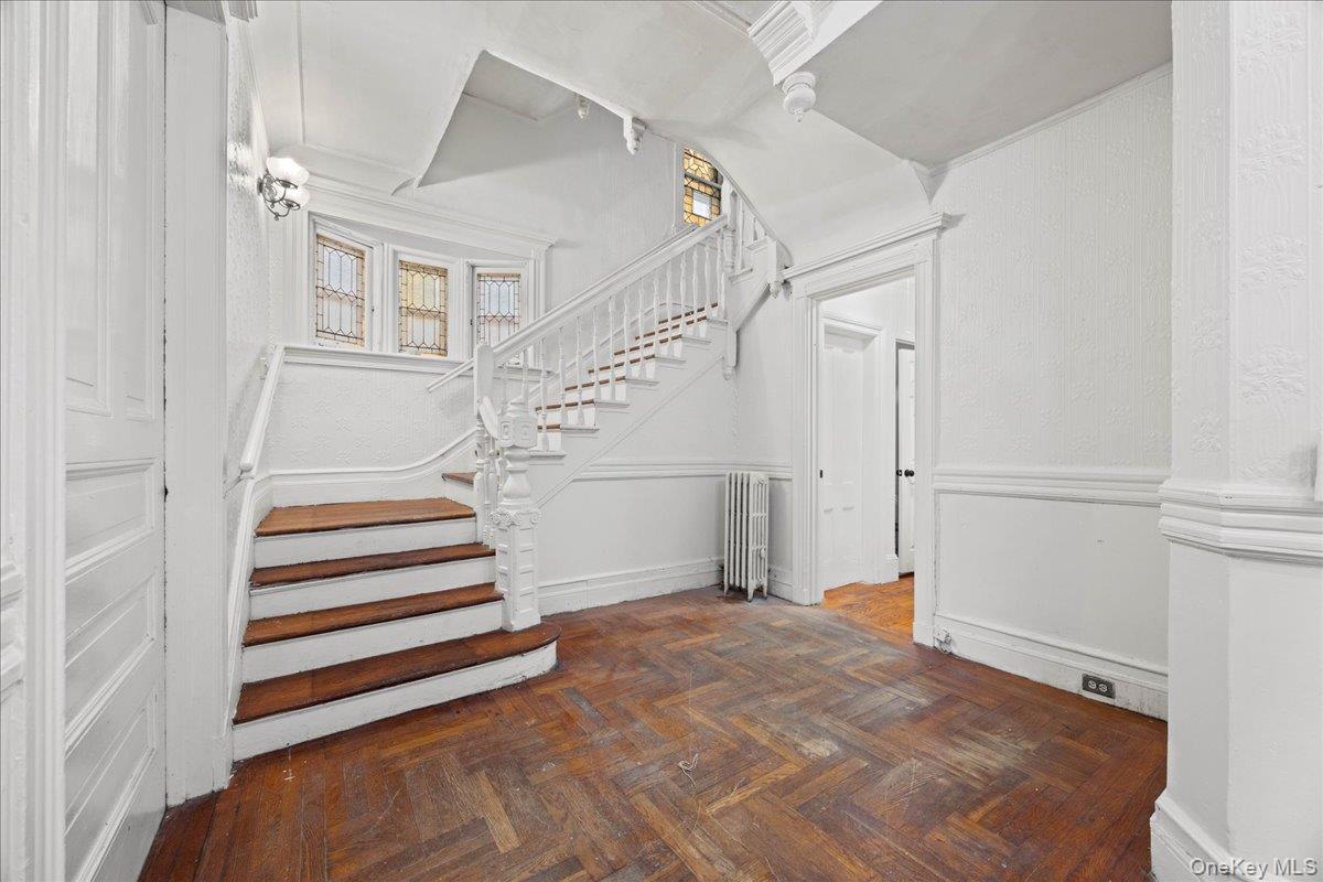 Photo 4 of this property