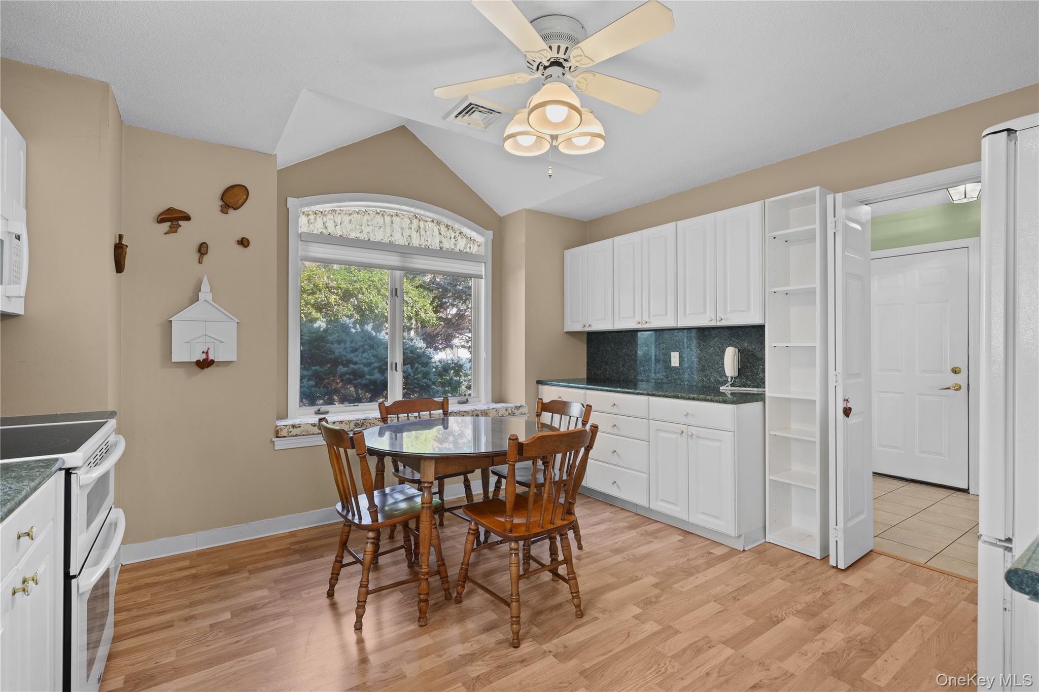 Photo 7 of this property