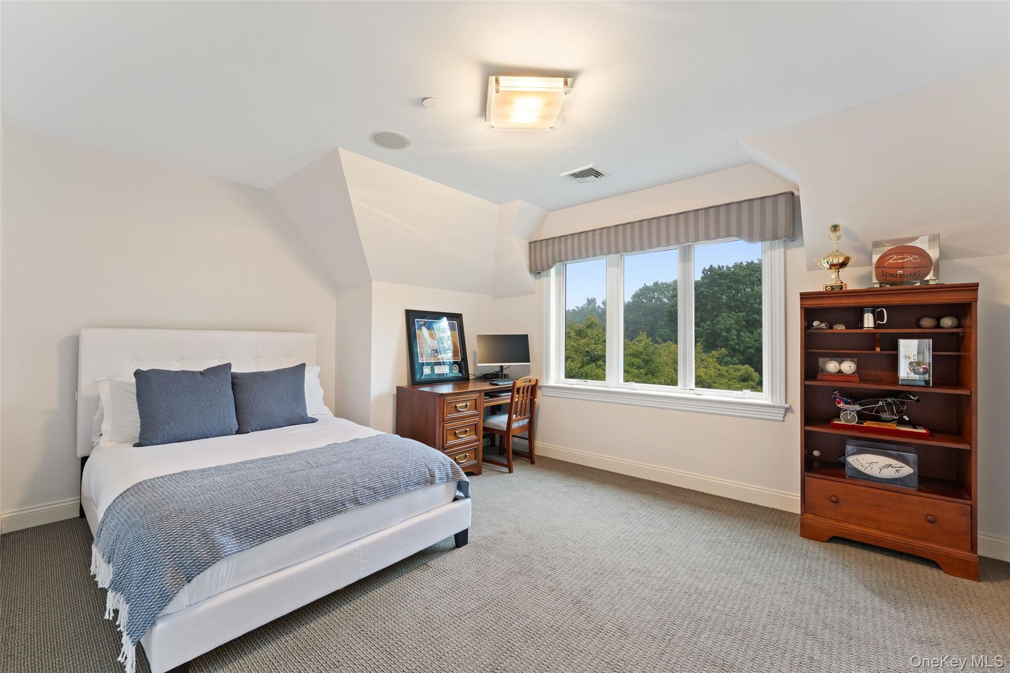 Photo 31 of this property