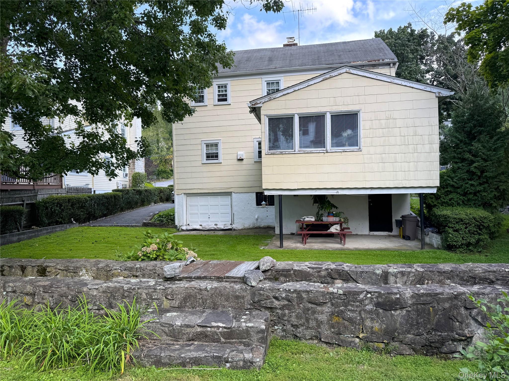 Photo 4 of this property
