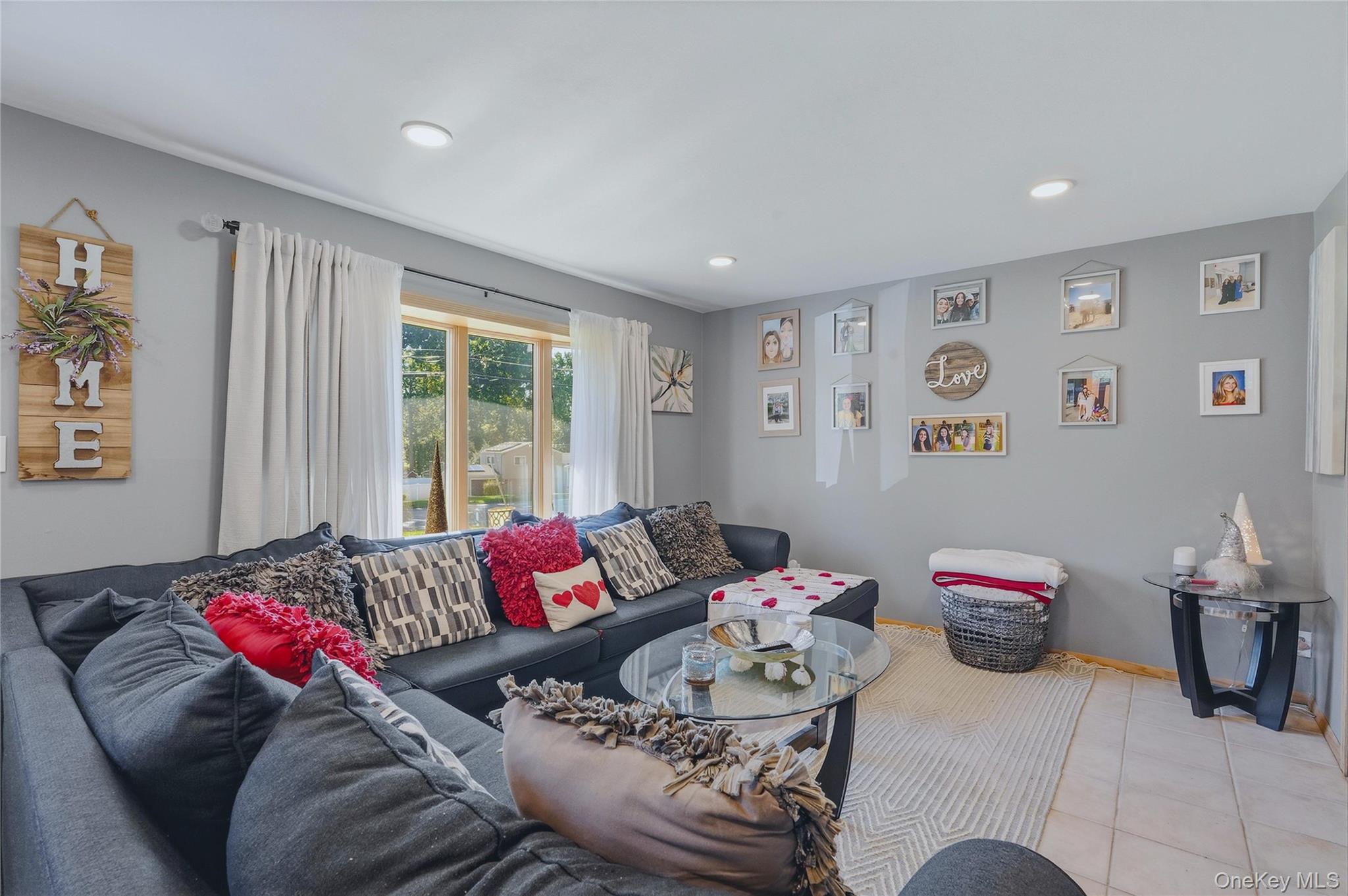 Photo 6 of this property