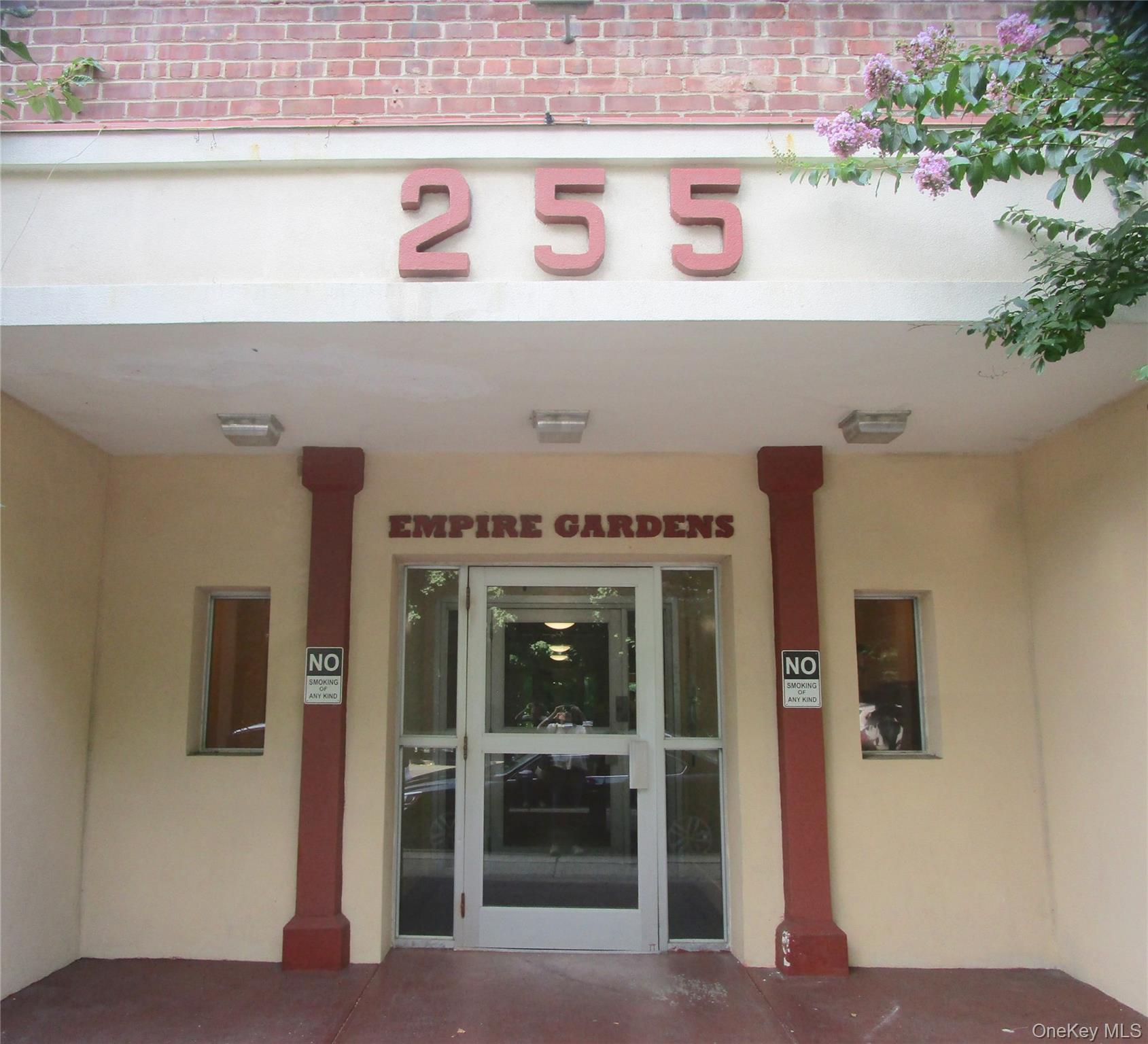 Beautifully Renovated Sponsor Unit One Bedroom Apartment in Desirable...