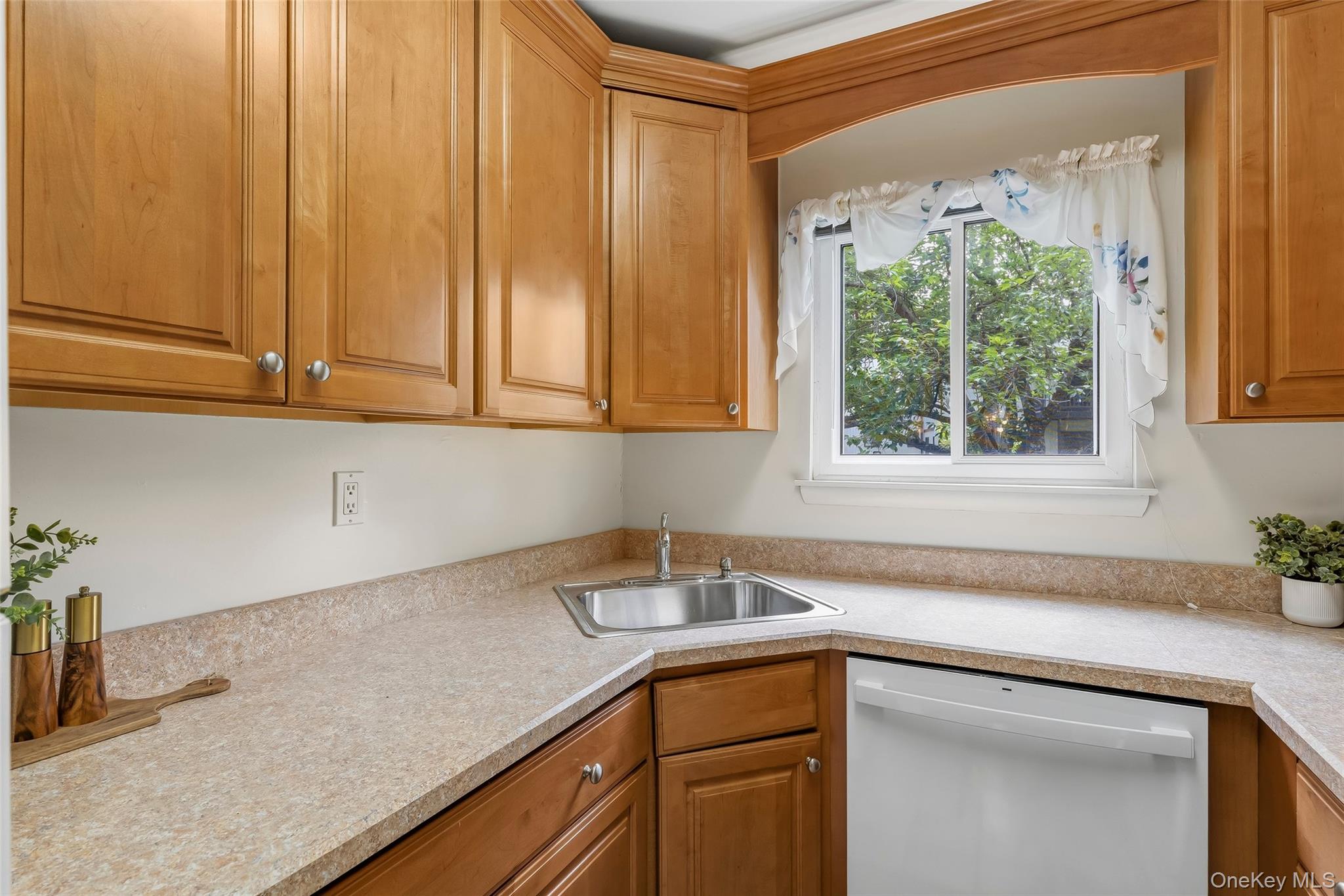 Photo 7 of this property