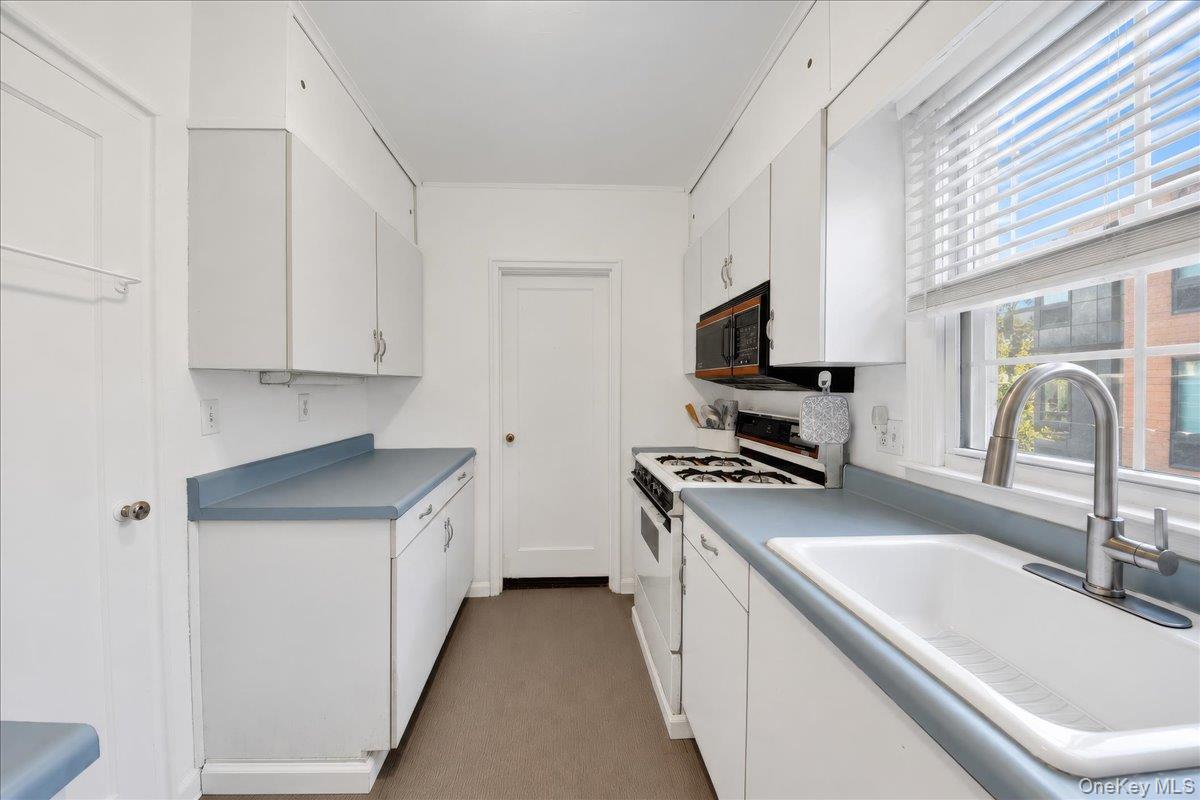 Photo 8 of this property
