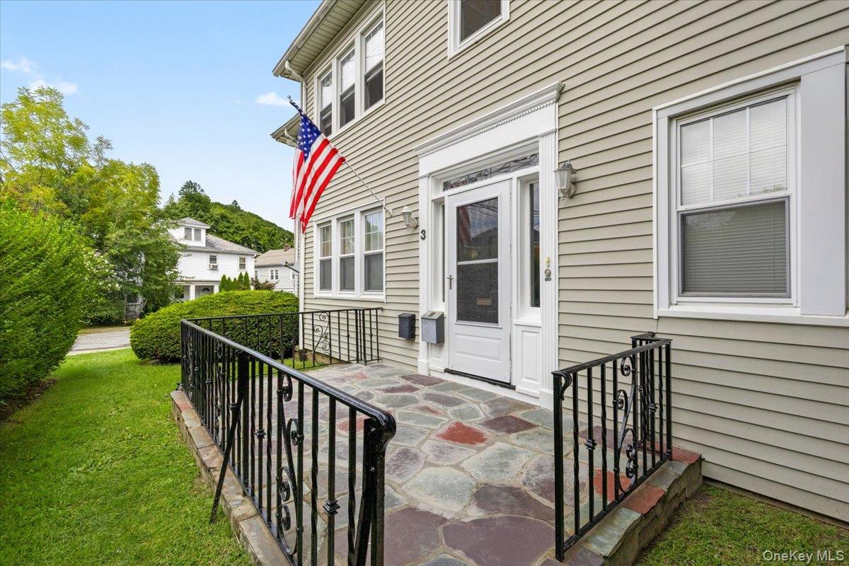 CENTRALLY LOCATED IN EASTCHESTER SCHOOL DISTRICT.  This spacious, sun-...
