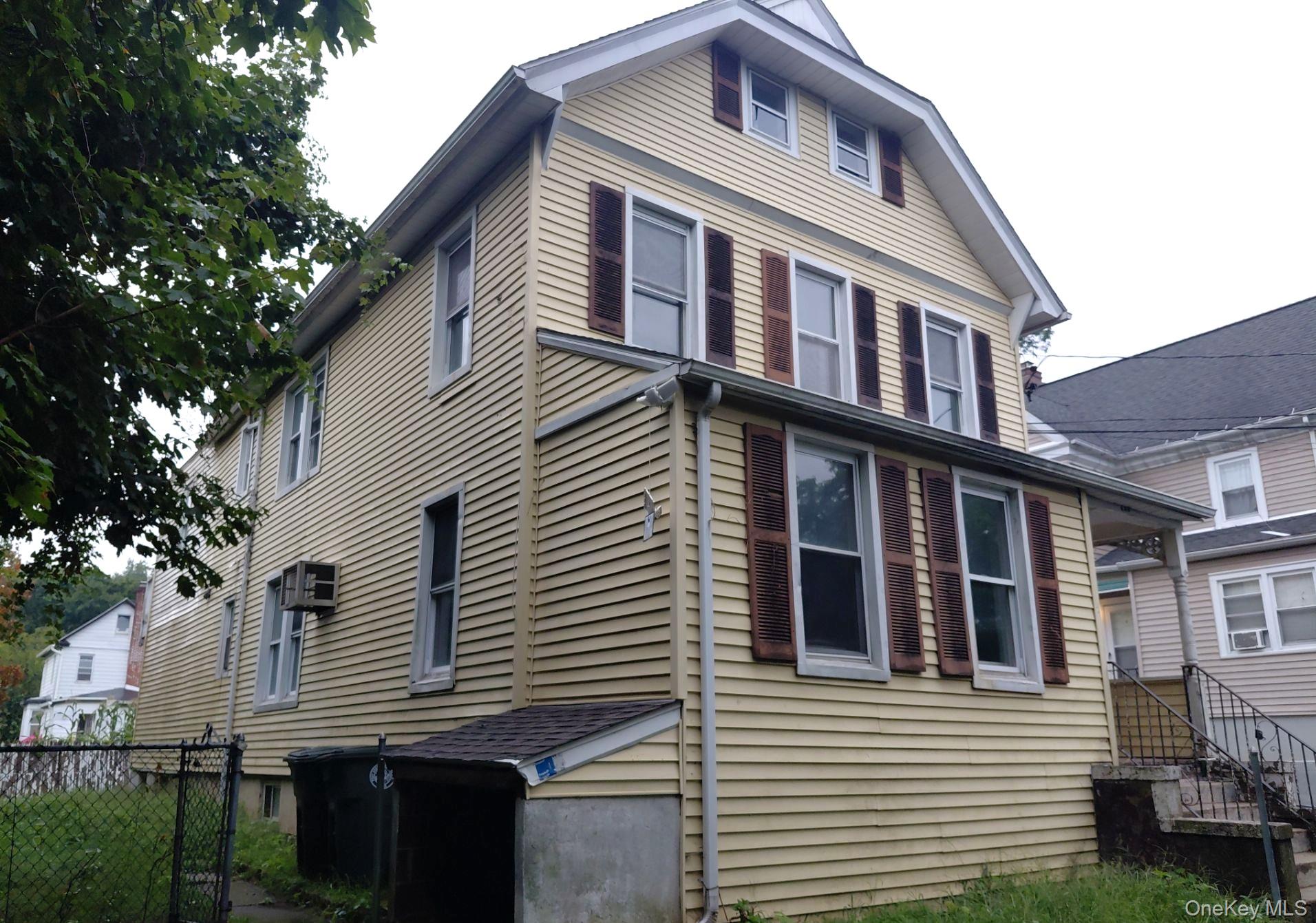 Photo 3 of this property