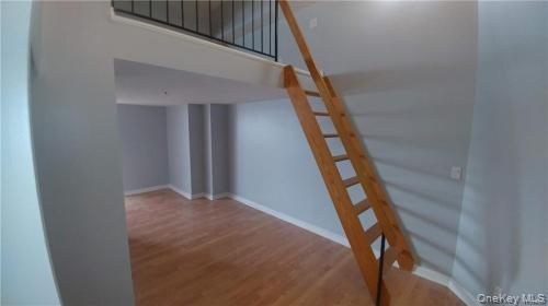 Photo 4 of this property