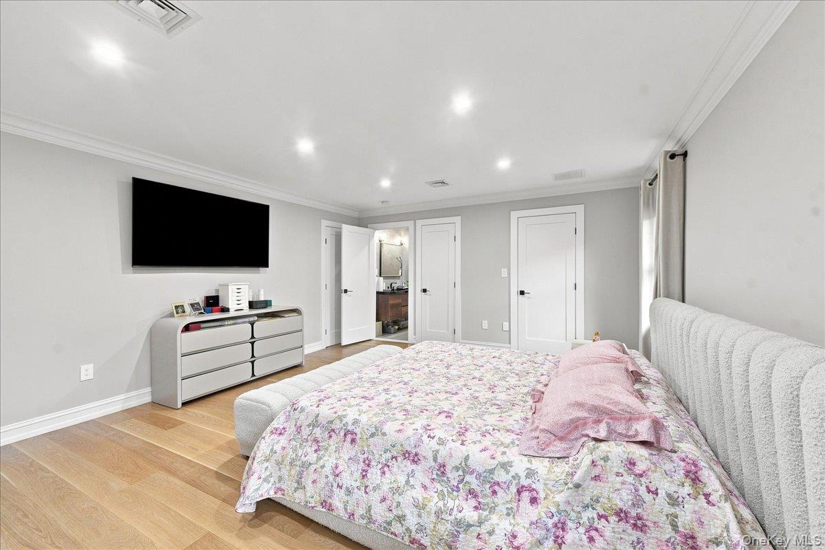 Photo 11 of this property
