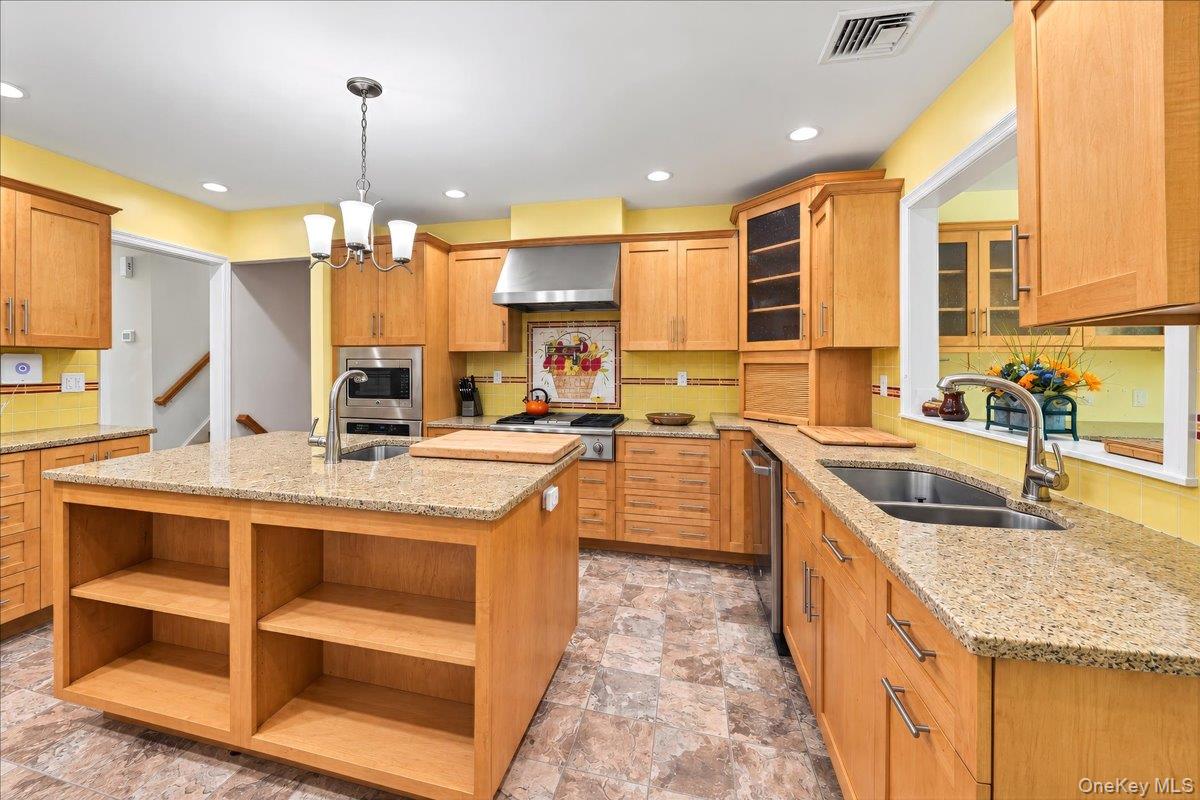 Photo 9 of this property