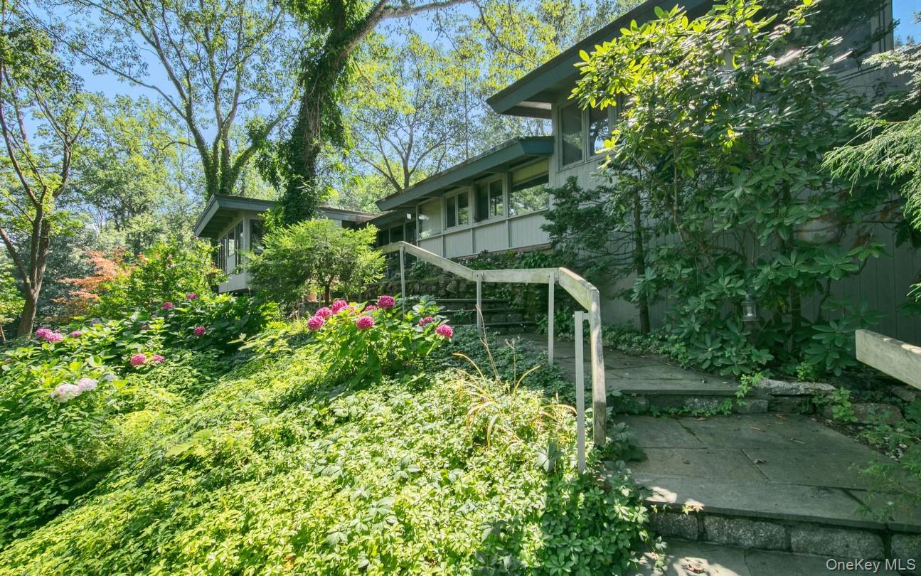 Photo 8 of this property