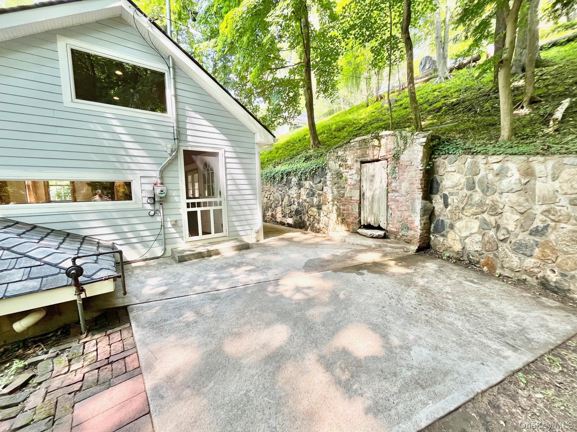 Photo 9 of this property