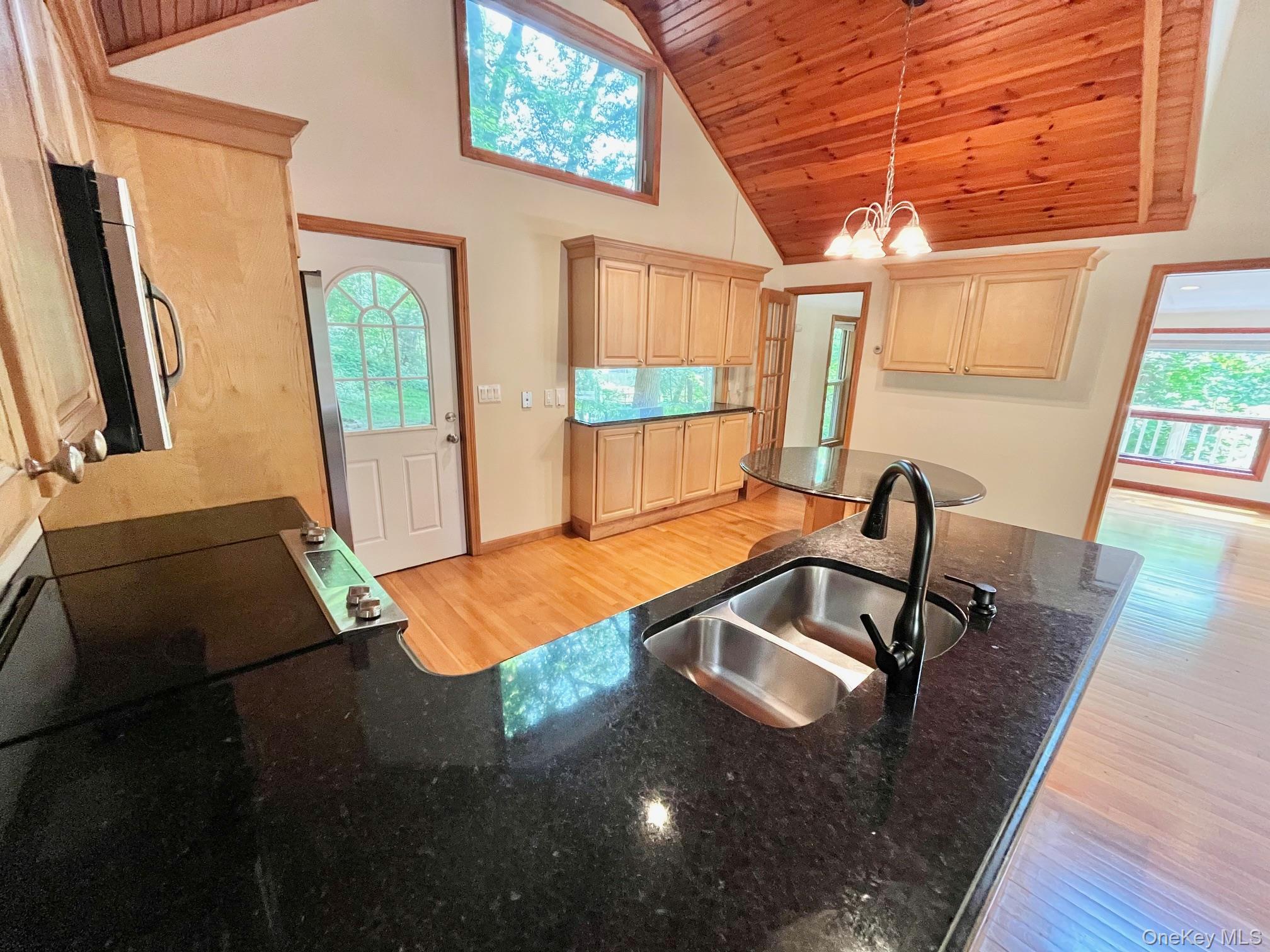 Photo 4 of this property
