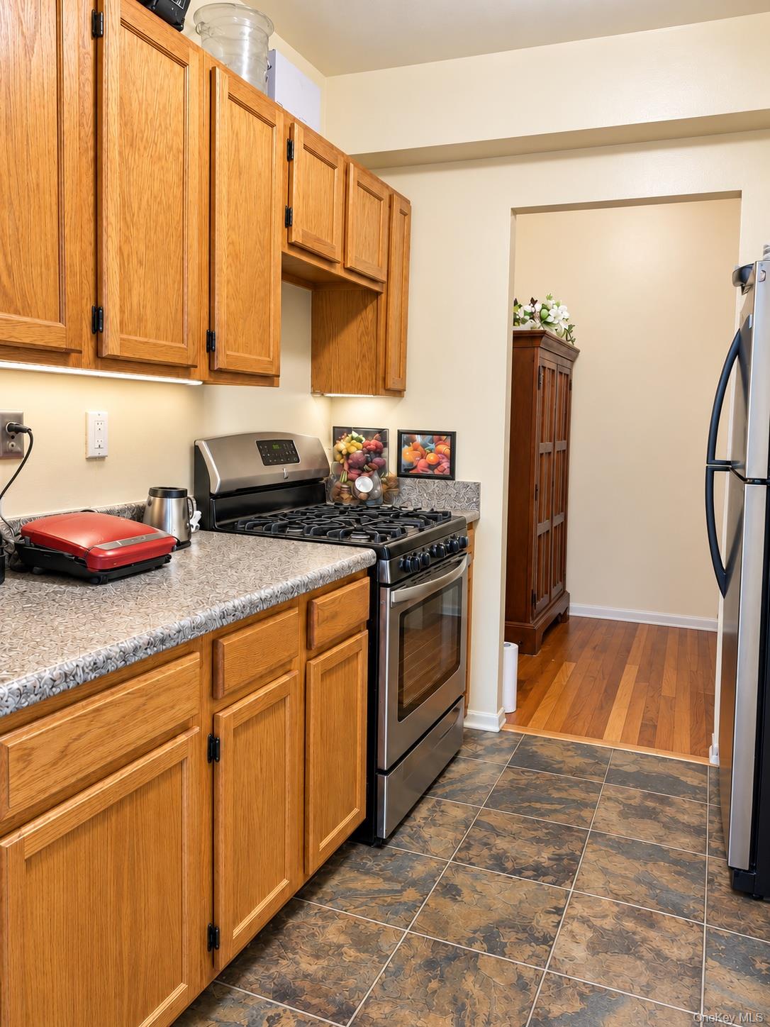 Photo 4 of this property