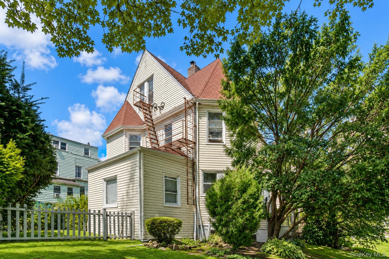 A great opportunity to own a legal three-family home in Mount Vernon,...