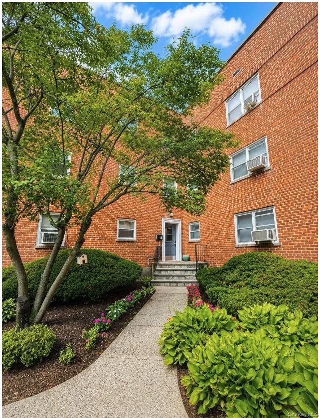 Bright one-bedroom at Tappan Manour on South Broadway in Tarrytown, wi...