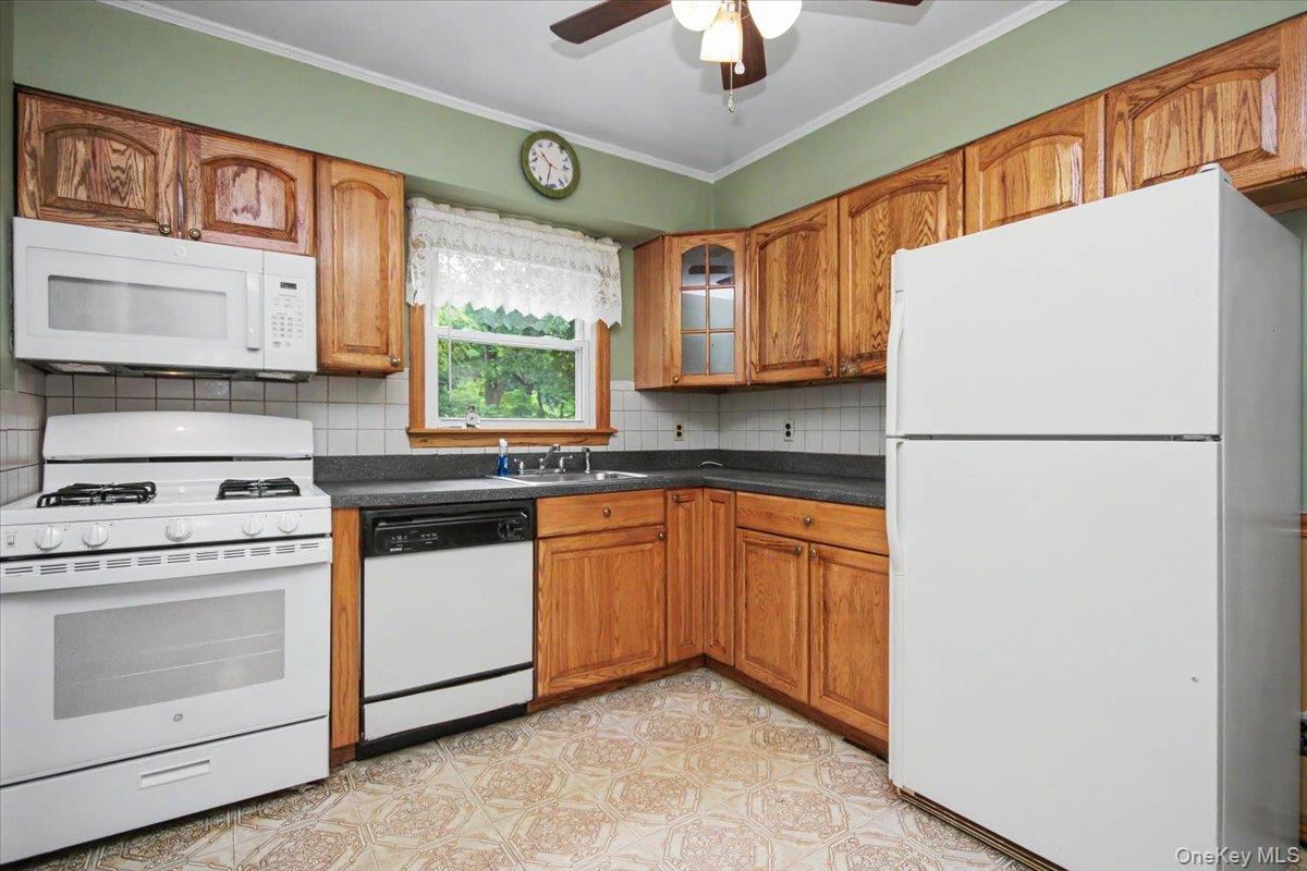 Photo 14 of this property