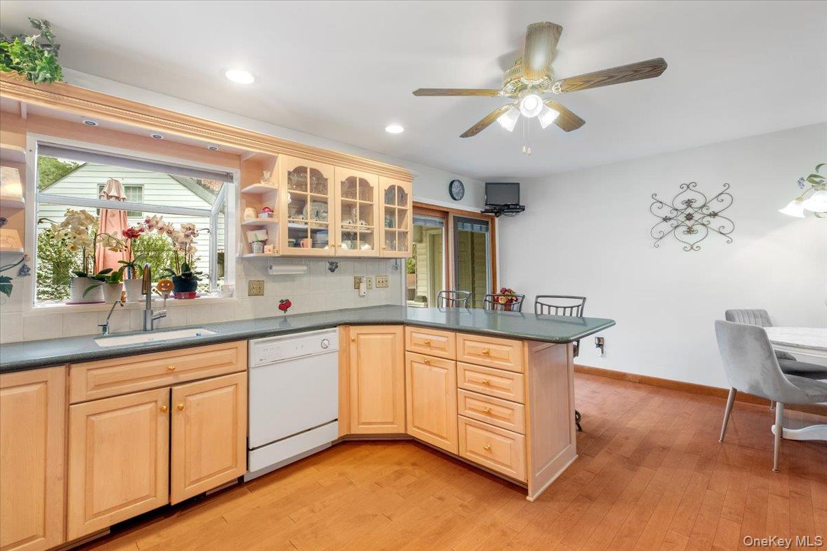 Photo 7 of this property