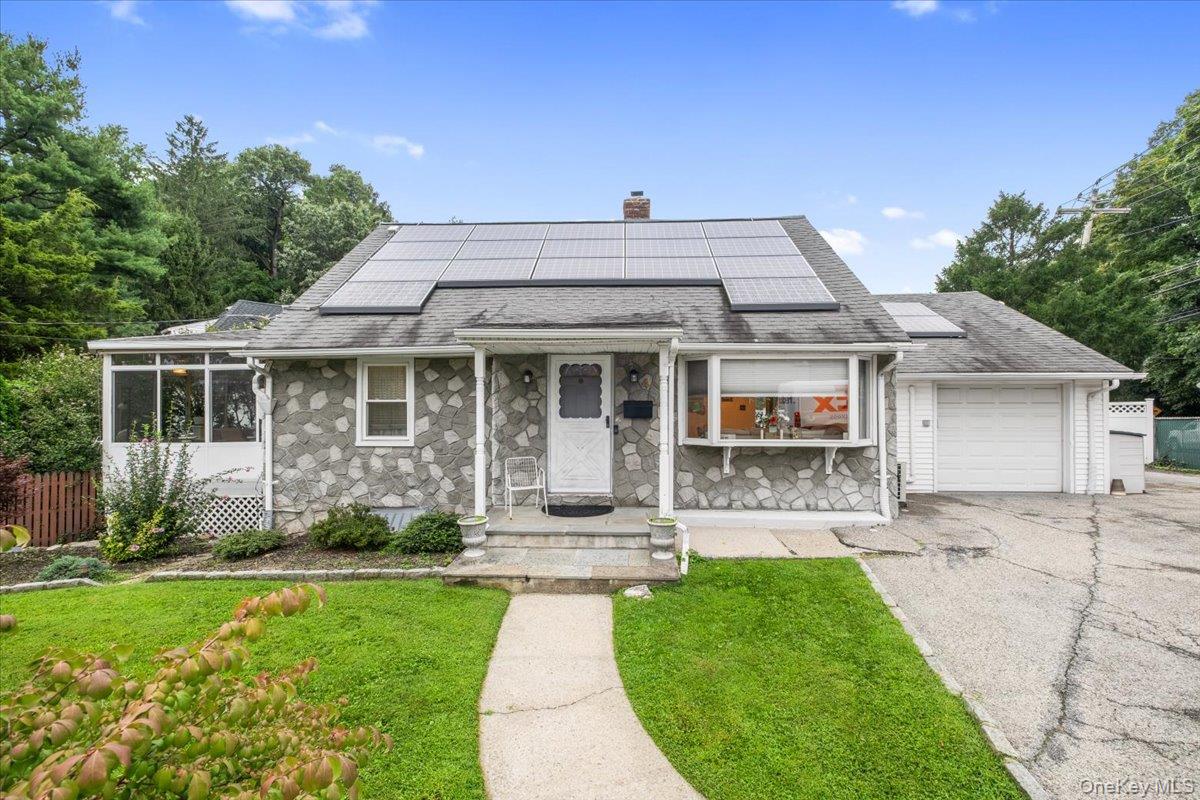 A rare opportunity in the Village of Dobbs Ferry offering the flexibil...