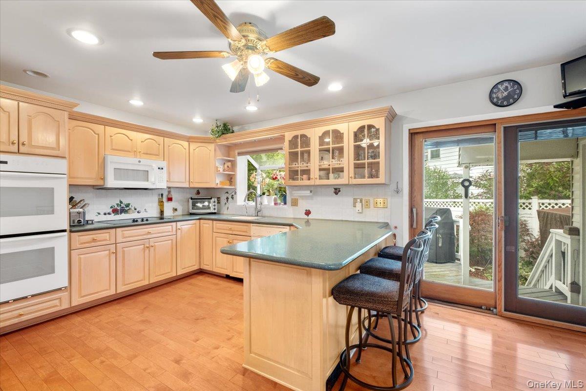 Photo 6 of this property
