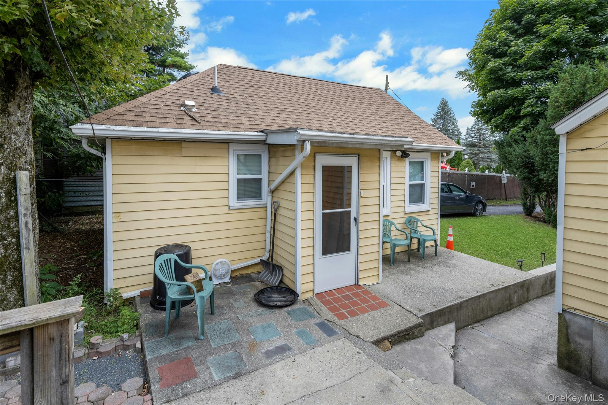 Photo 11 of this property
