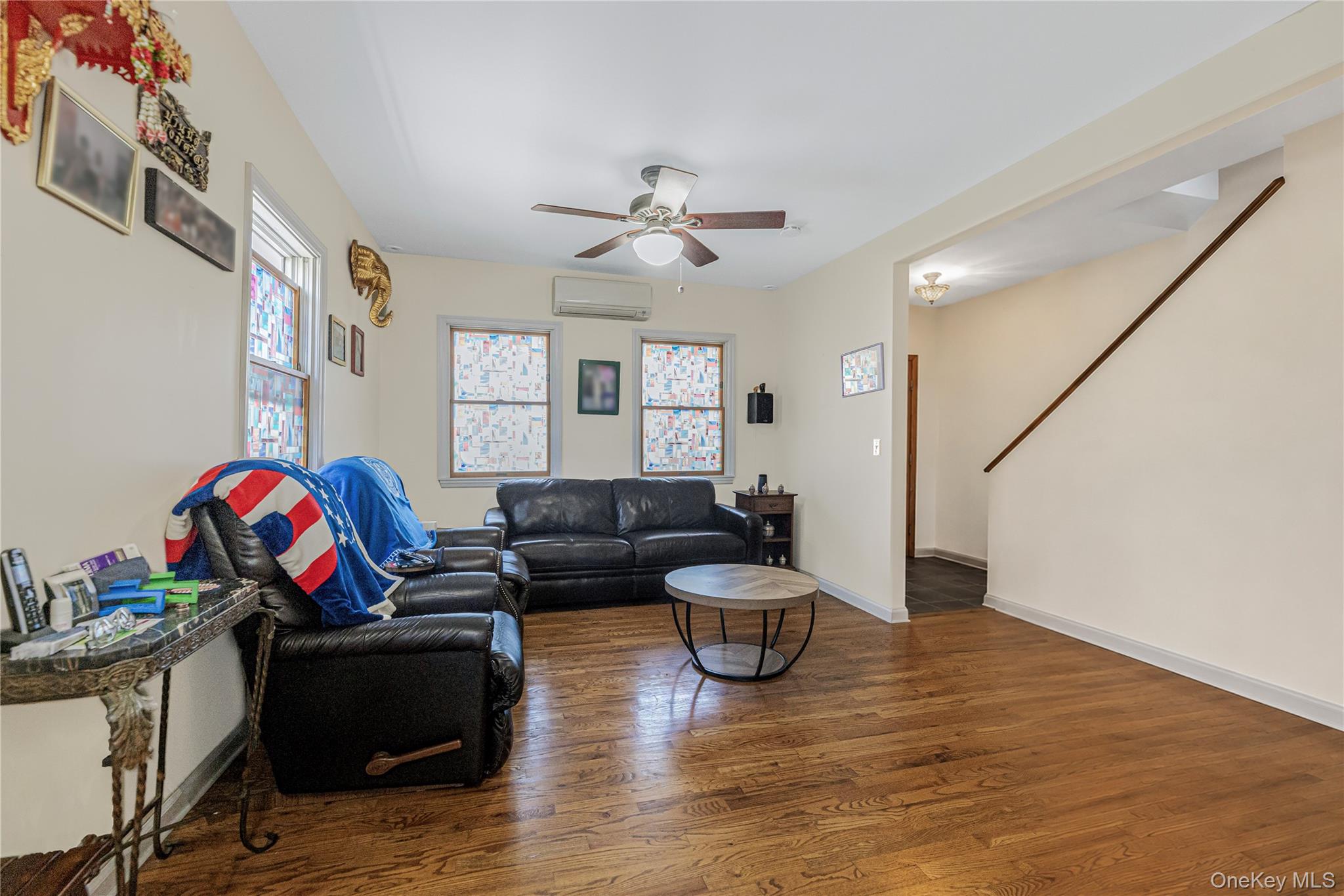 Photo 4 of this property