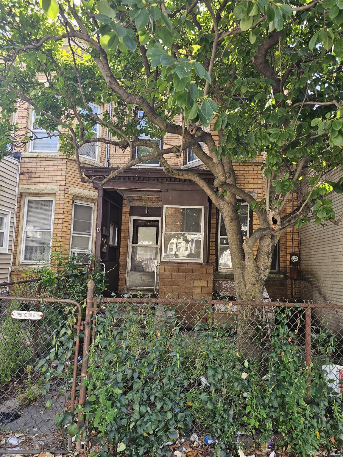 Welcome to 171 McLean Avenue, a semi-detached single-family home offer...