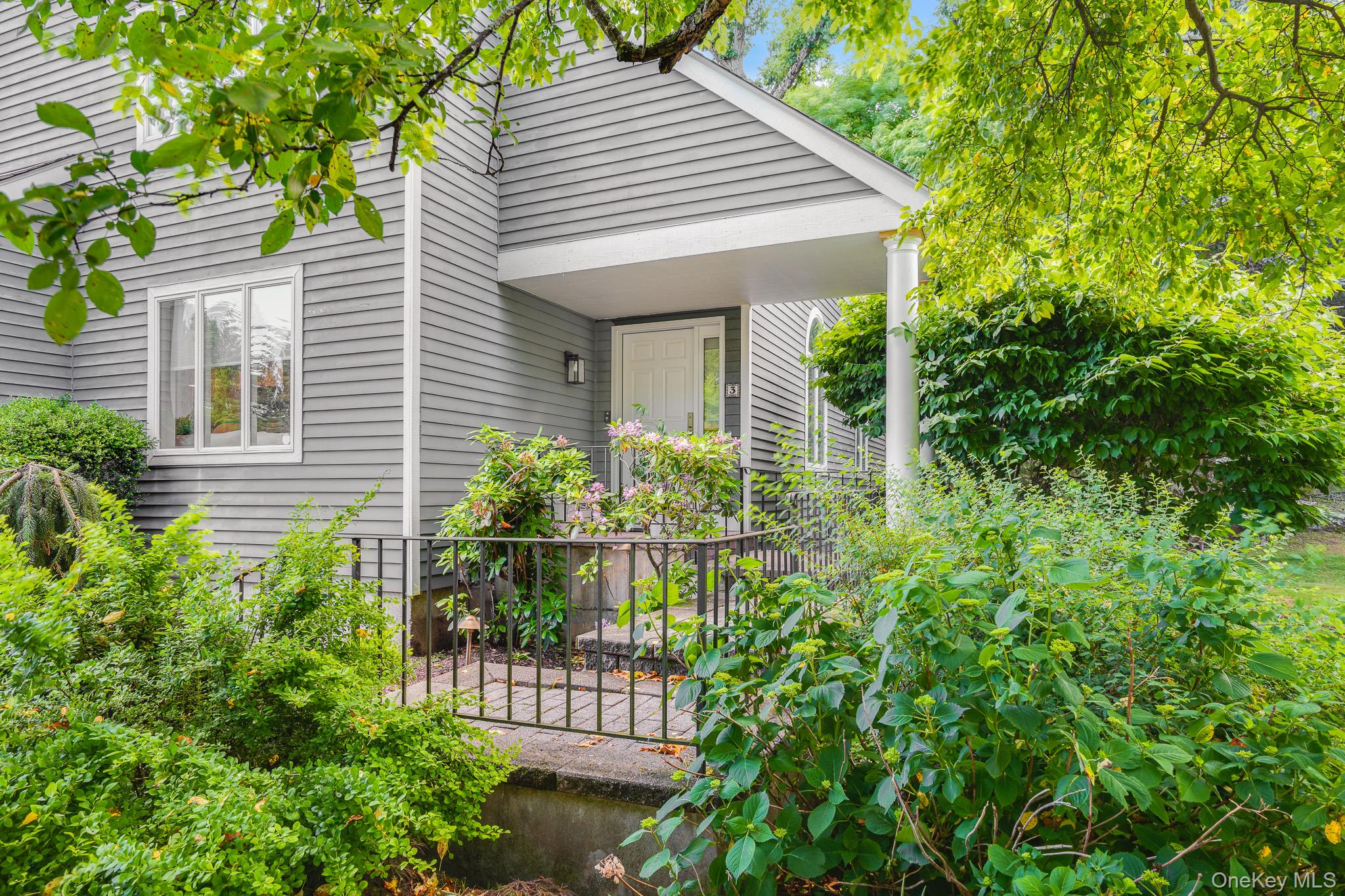 Photo 4 of this property