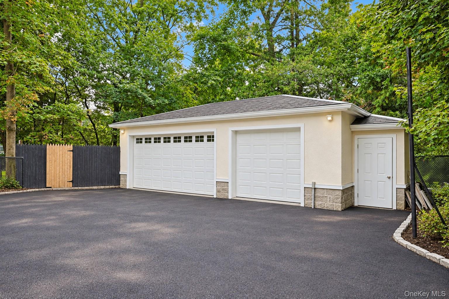 Photo 33 of this property