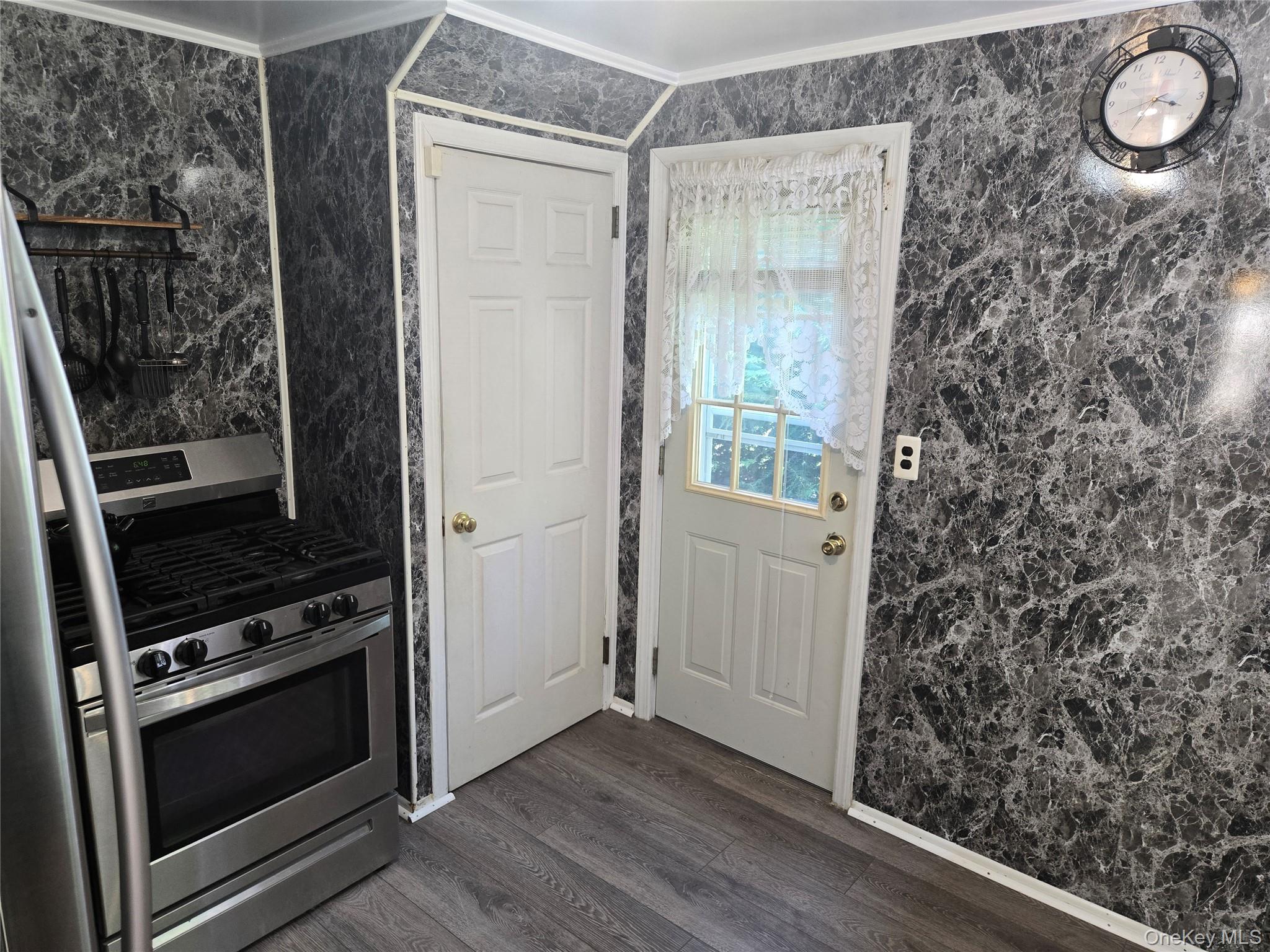 Photo 9 of this property