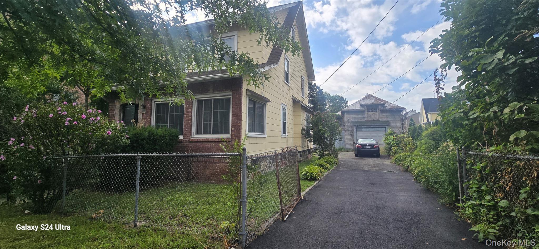Photo 3 of this property