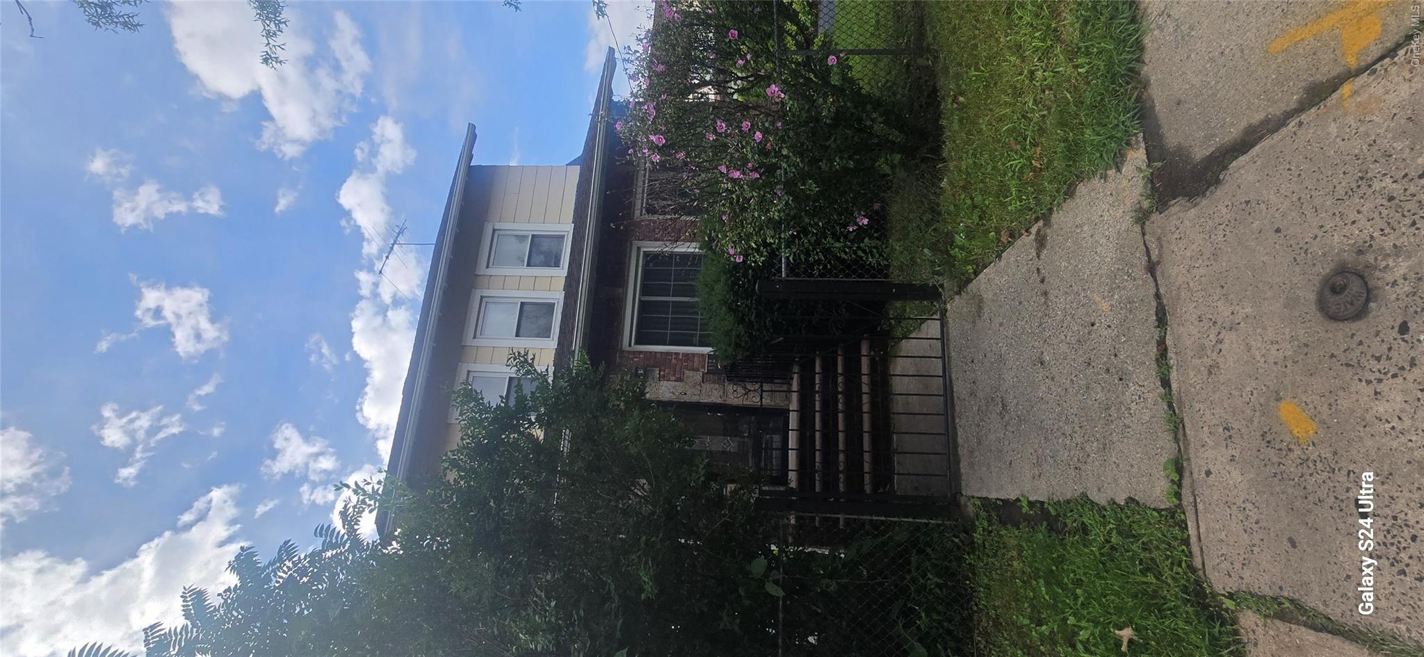 Photo 4 of this property