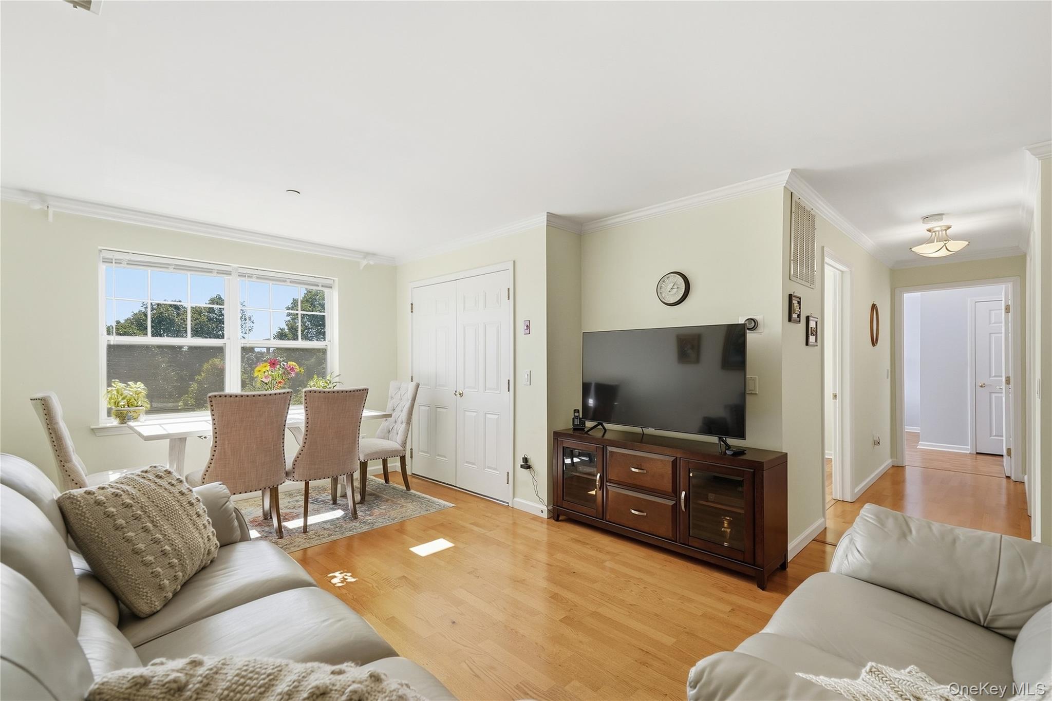 Photo 4 of this property