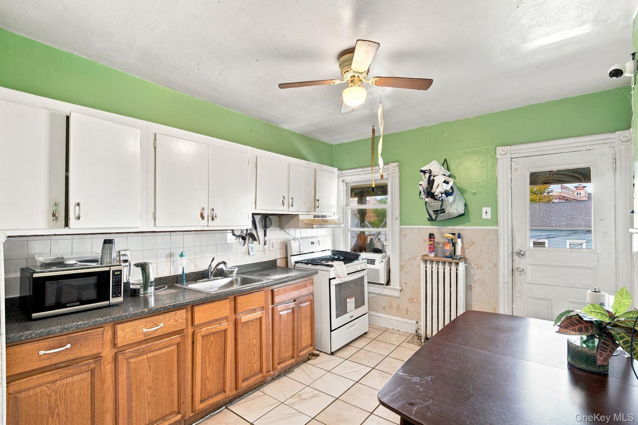 Photo 14 of this property