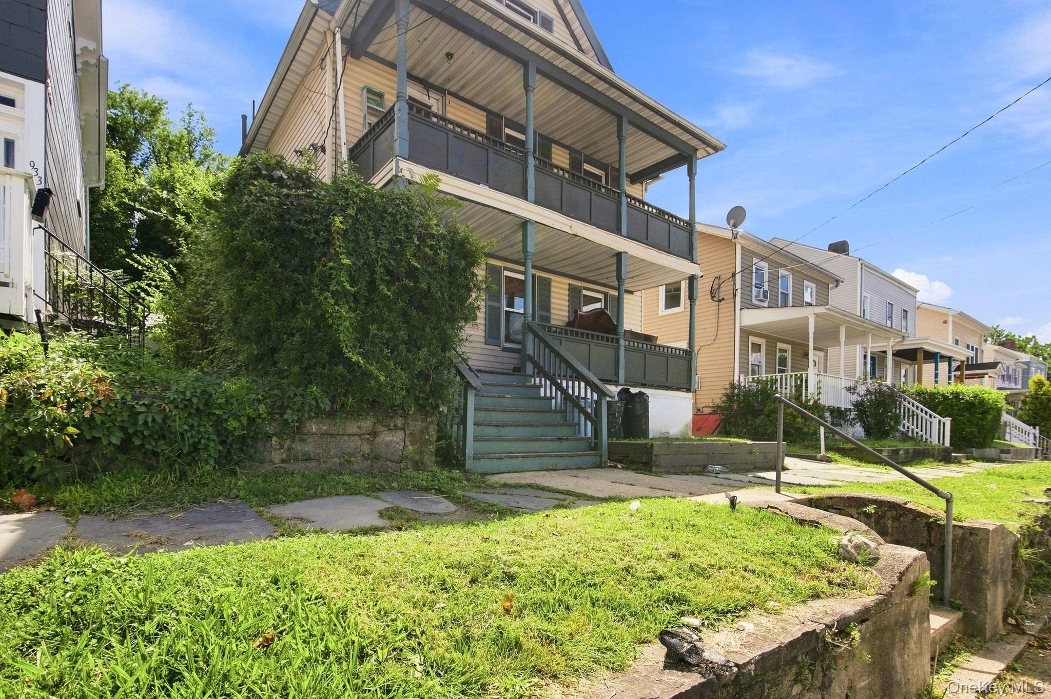 Photo 3 of this property
