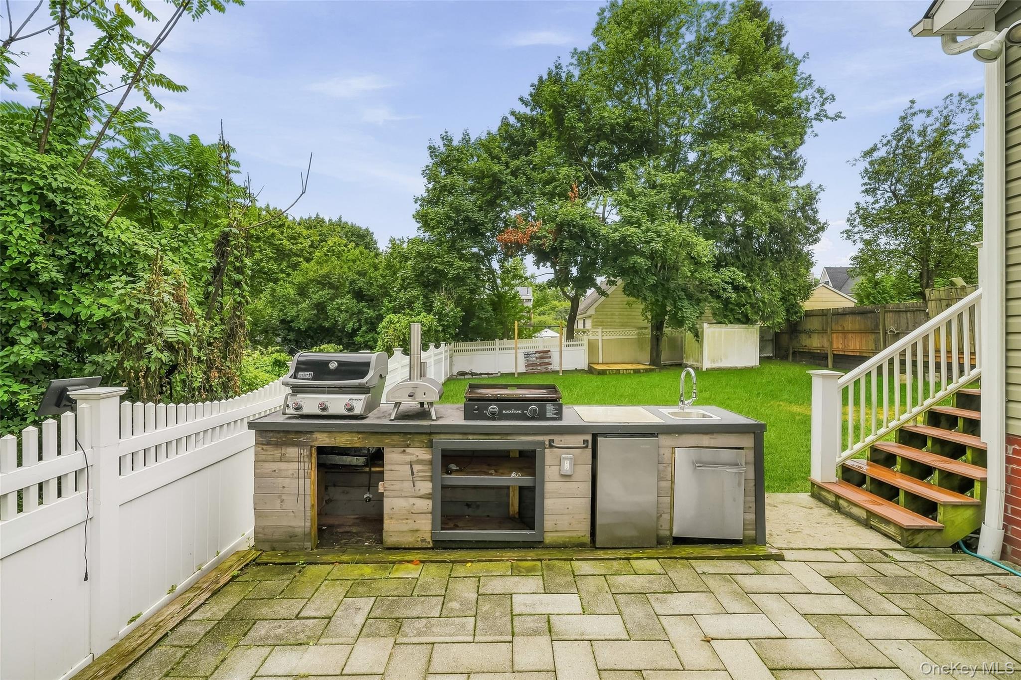 Photo 6 of this property